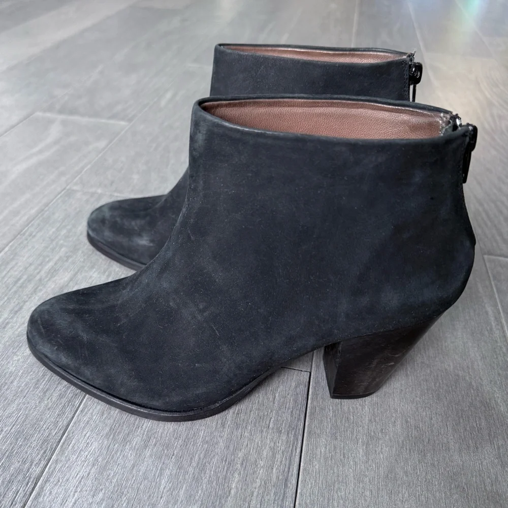 Rachel Comey Prose Black Suede Ankle Booties Stacked Heel 8 Minimalist Western